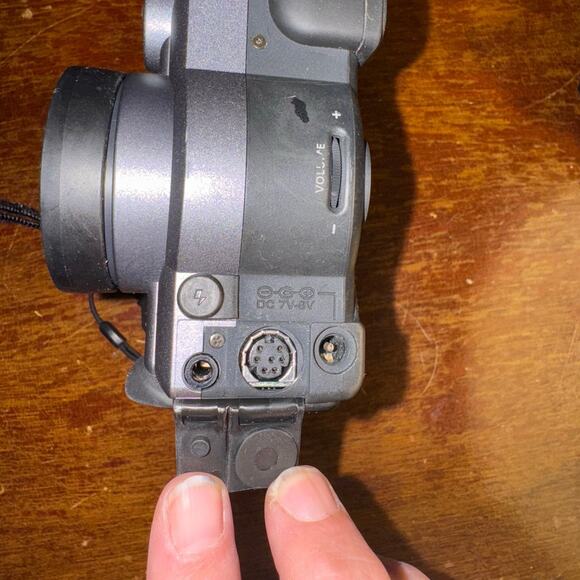 Kodak Digital Science DC260 Zoom Camera Targus Carrying Case W/ Accessories READ - Picture 7 of 16